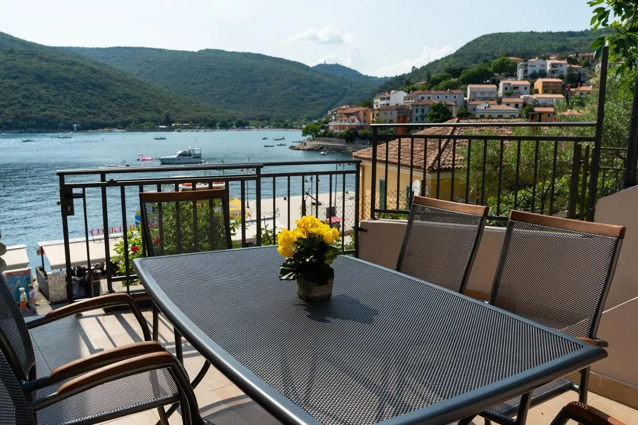 Apartment Ivo Near The Sea Rabac